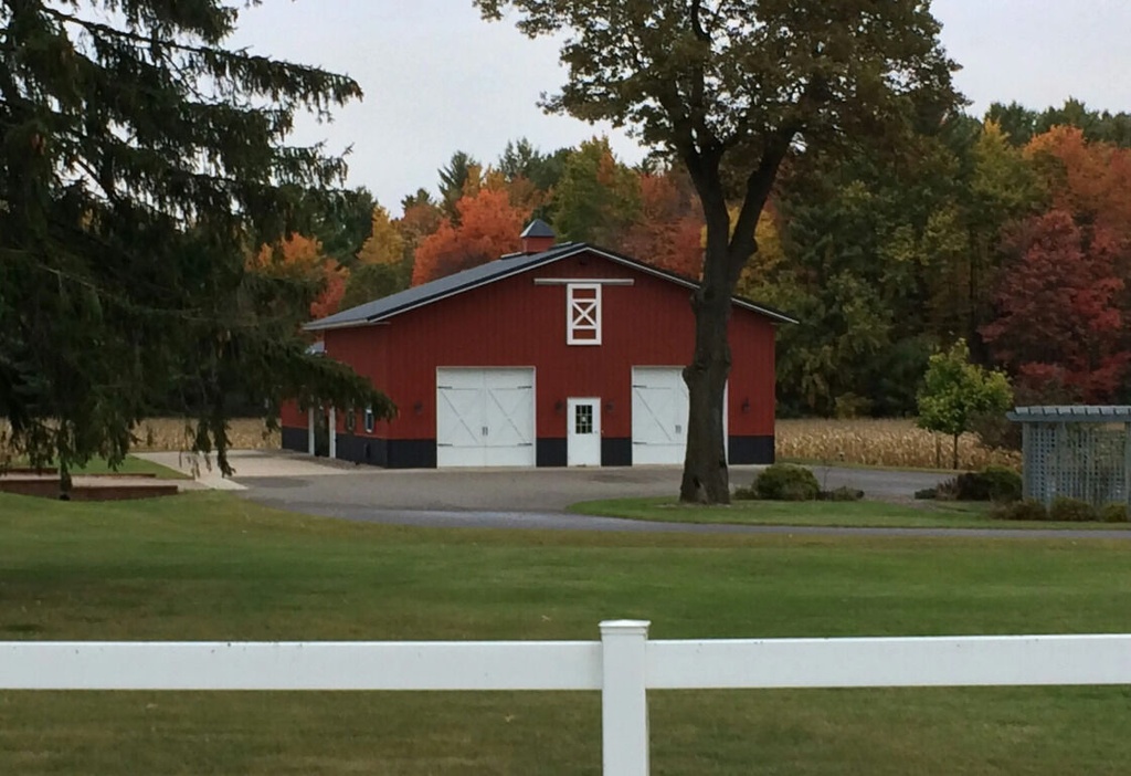 Hermosa granja ranovada en la ciudad